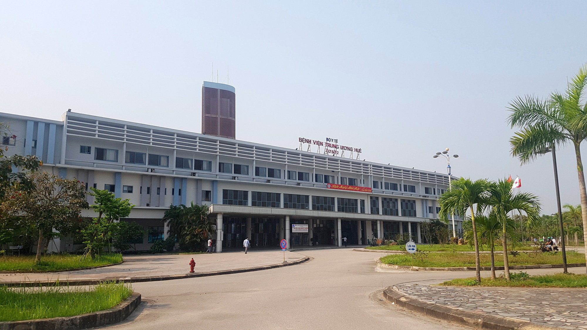 Bác sĩ tình nguyện vào tâm dịch Covid-19: 'Chọn nghề phải xứng với nghề!' - Ảnh 2.