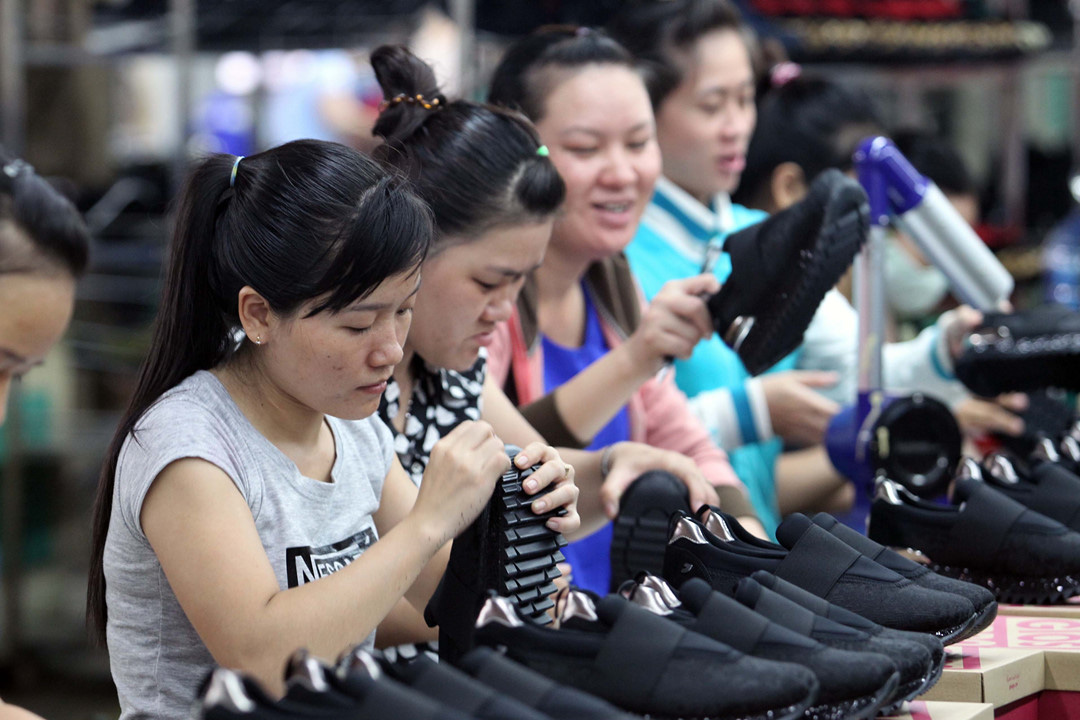 Nhiều người lao động bị 'đẩy' ra đường trong tâm dịch - Ảnh 1. Nhiều người lao động bị 'đẩy' ra đường trong tâm dịch - Ảnh 1.