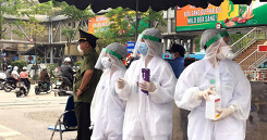 Hà Nội lập 10 trạm test nhanh Covid-19 quanh viện Bạch Mai