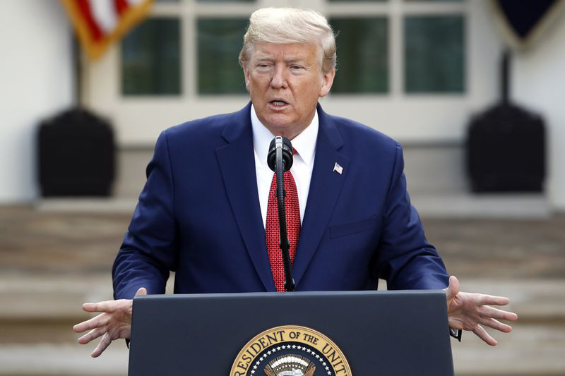 Ông Trump kéo dài qui tắc khảng cách an toàn lên 30 ngày, chỉ trích việc sử dụng quá mức khẩu trang - Ảnh 1. Ông Trump kéo dài qui tắc khảng cách an toàn lên 30 ngày, chỉ trích việc sử dụng quá mức khẩu trang - Ảnh 1.