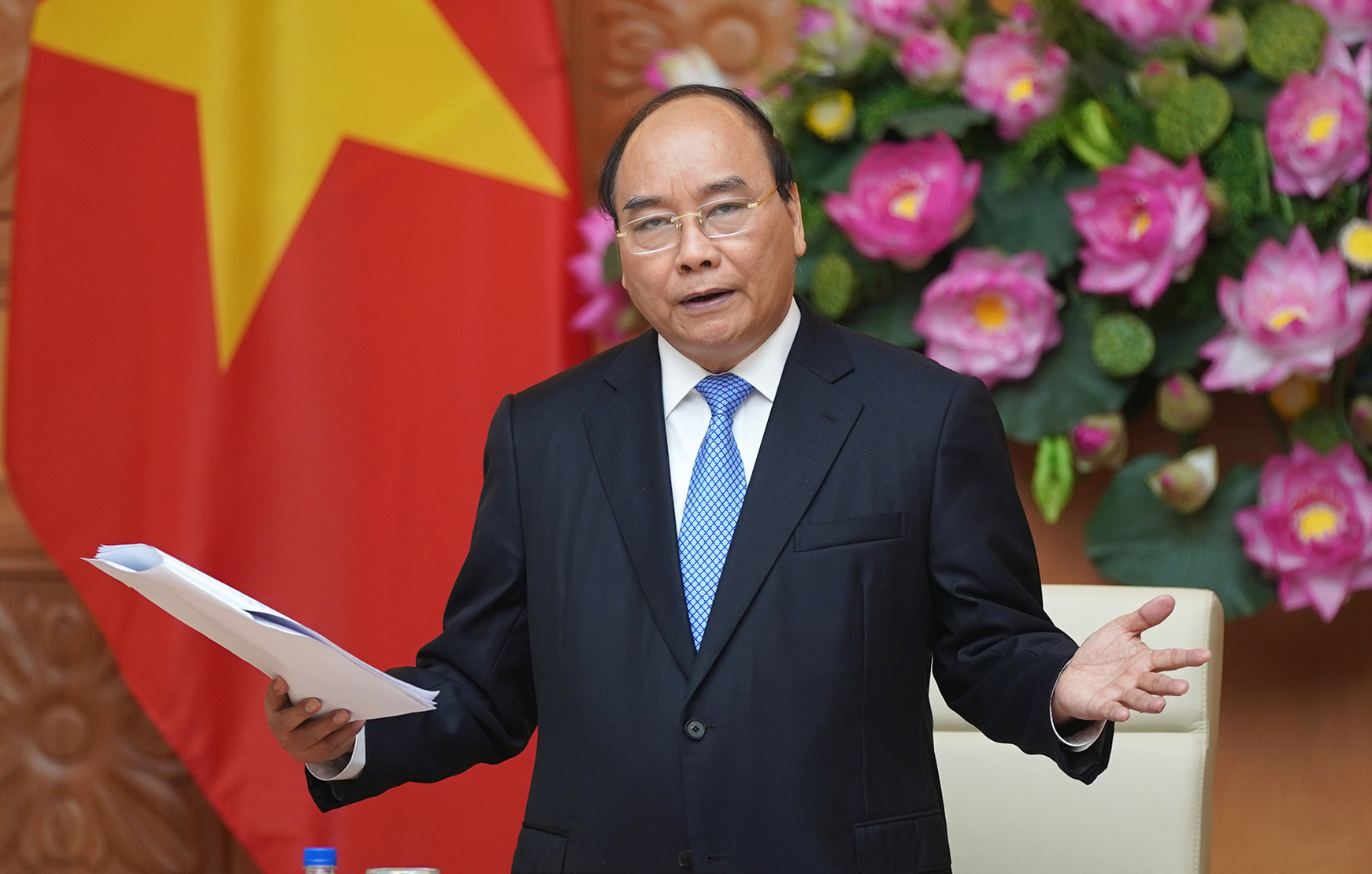 Thủ tướng yêu cầu tỉnh nào ở tỉnh đó, nhà nào ở nhà đó để phòng dịch Covid-19 - Ảnh 1. Thủ tướng yêu cầu tỉnh nào ở tỉnh đó, nhà nào ở nhà đó để phòng dịch Covid-19 - Ảnh 1.