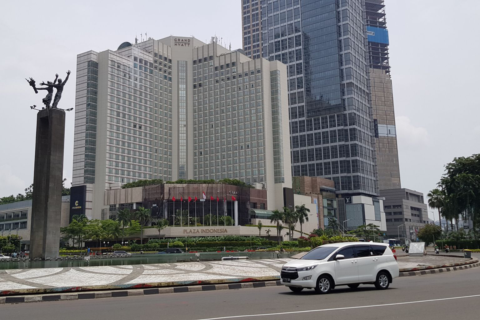 Ở Jakarta, tâm chấn của dịch Covid-19 tại Indonesia, nhà là nơi an toàn nhất - Ảnh 1. Ở Jakarta, tâm chấn của dịch Covid-19 tại Indonesia, nhà là nơi an toàn nhất - Ảnh 1.