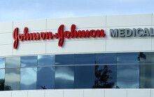 Johnson & Johnson sản xuất 1 tỉ liều vắc-xin phòng ngừa Covid-19 cho Mỹ