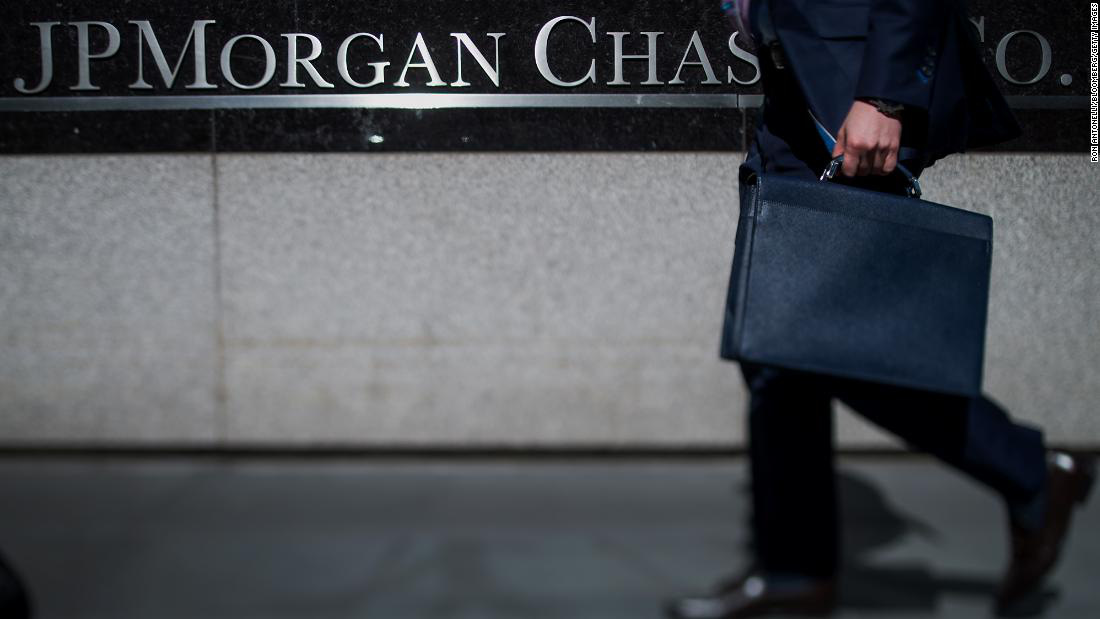 Cho hàng ngàn nhân viên làm việc tại nhà, JPMorgan Chase thử nghiệm kế hoạch đối phó với Covid-19 - Ảnh 1. Cho hàng ngàn nhân viên làm việc tại nhà, JPMorgan Chase thử nghiệm kế hoạch đối phó với Covid-19 - Ảnh 1.