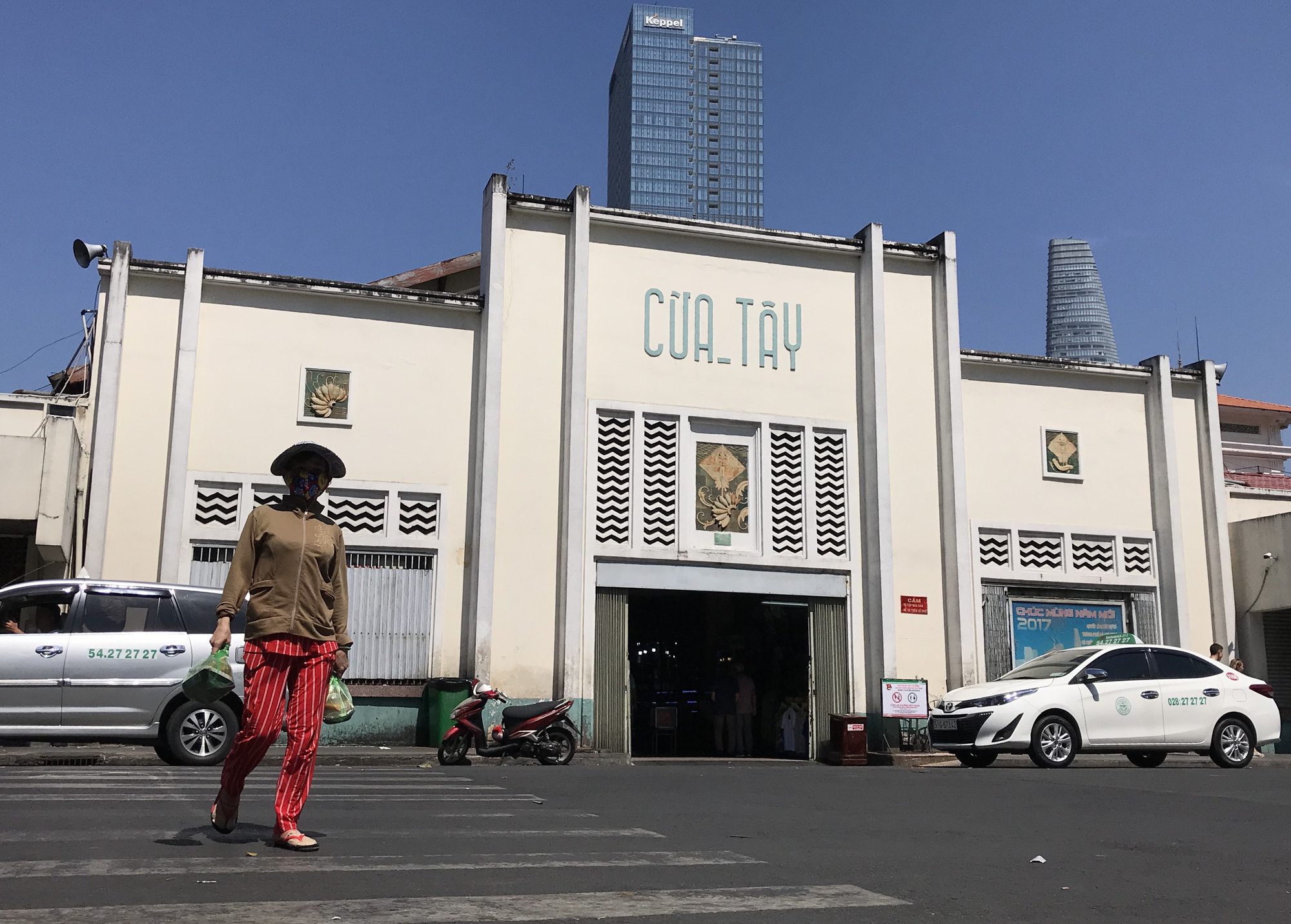 Du lịch mất 7 tỉ USD vì dịch Covid-19, doanh nghiệp TP HCM mong muốn được miễn giảm thuế năm 2019 - Ảnh 2. Du lịch mất 7 tỉ USD vì dịch Covid-19, doanh nghiệp TP HCM mong muốn được miễn giảm thuế năm 2019 - Ảnh 2.