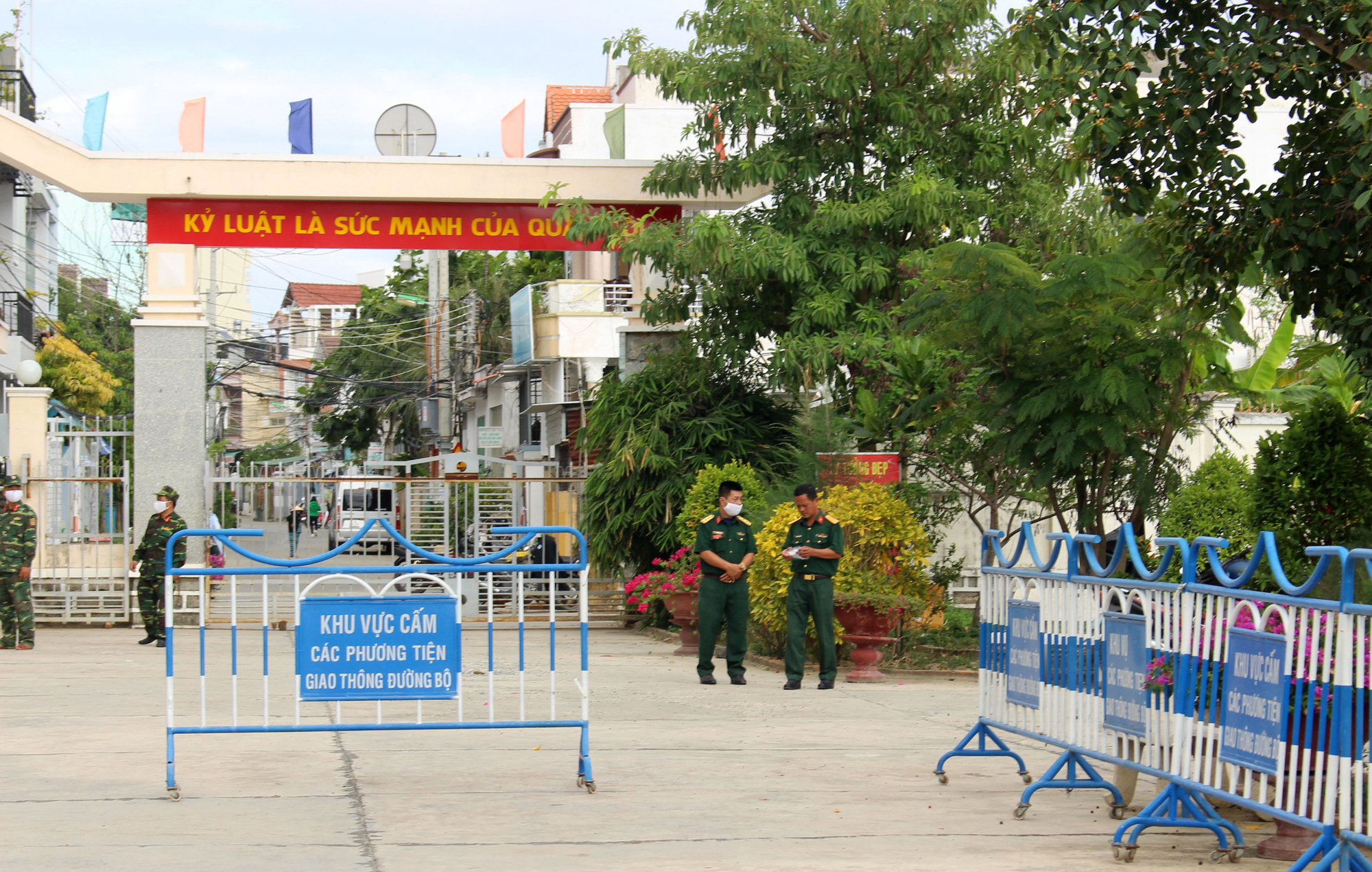 Khánh Hòa: Cận cảnh khu cách li người Việt từ Hàn Quốc trở về - Ảnh 6.