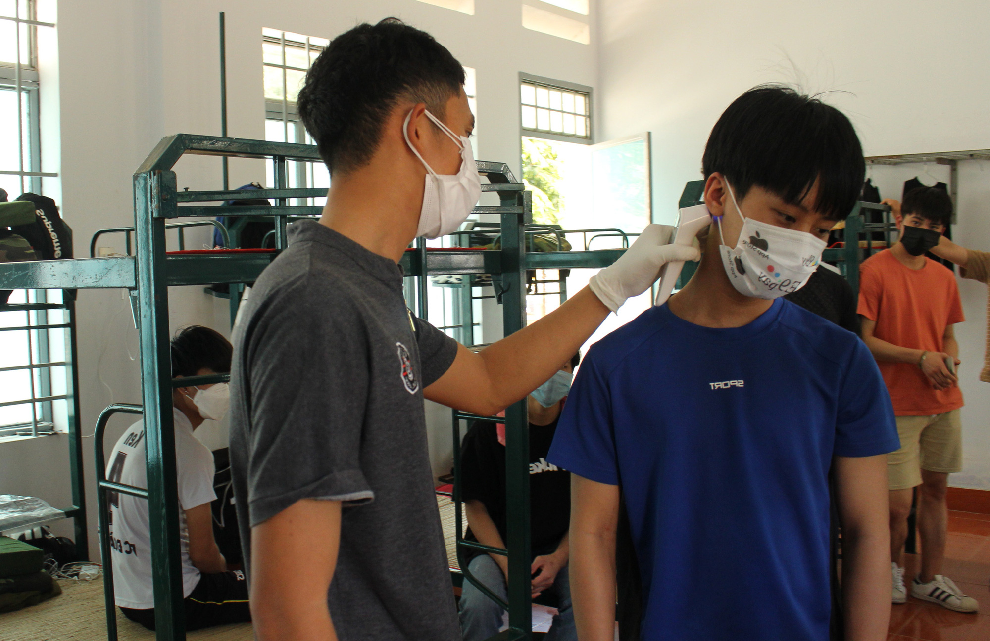 Khánh Hòa: 5 người liên quan đến ca nhiễm Covid-19 thứ 17 có kết quả âm tính - Ảnh 1. Khánh Hòa: 5 người liên quan đến ca nhiễm Covid-19 thứ 17 có kết quả âm tính - Ảnh 1.