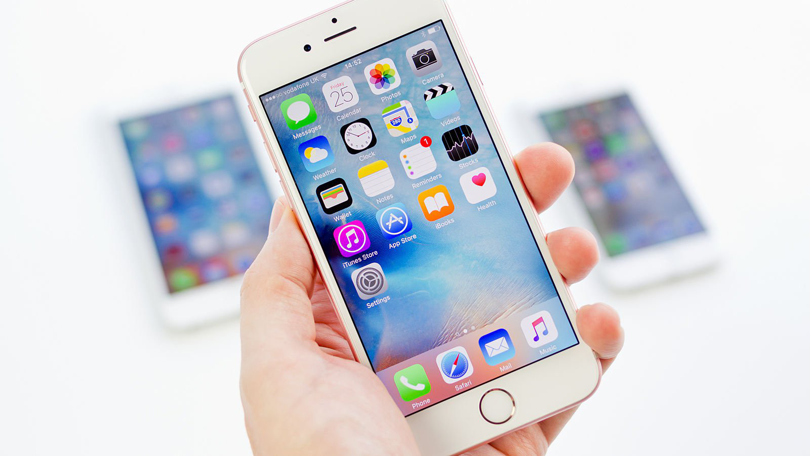 Điện thoại iPhone cũ chạy Android 10 tại sao không? - Ảnh 1. Điện thoại iPhone cũ chạy Android 10 tại sao không? - Ảnh 1.