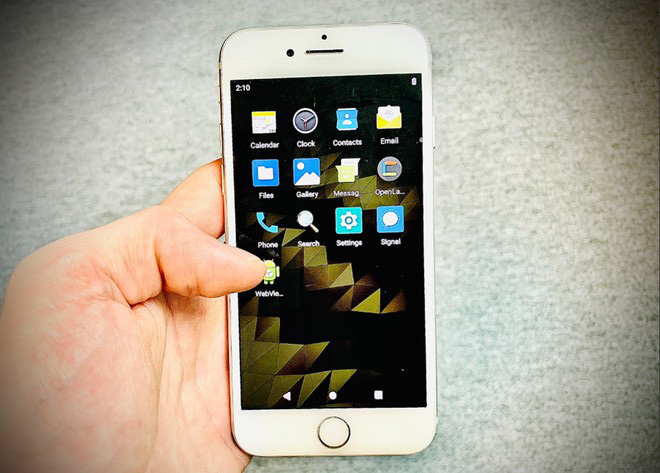 Điện thoại iPhone cũ chạy Android 10 tại sao không? - Ảnh 2. Điện thoại iPhone cũ chạy Android 10 tại sao không? - Ảnh 2.