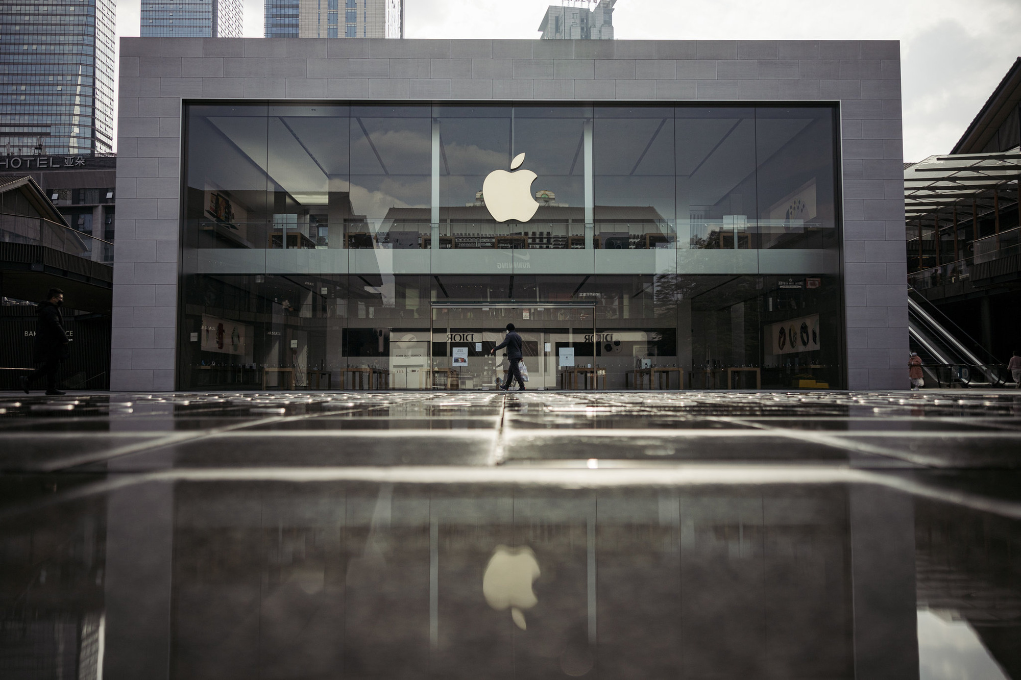 Vì sao đối với Apple, Trung Quốc vừa là "cửa sinh" vừa là "cửa tử"? - Ảnh 4. Vì sao đối với Apple, Trung Quốc vừa là "cửa sinh" vừa là "cửa tử"? - Ảnh 4.
