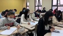 Đề nghị cho học sinh THPT Hà Nội đi học lại từ 9/3