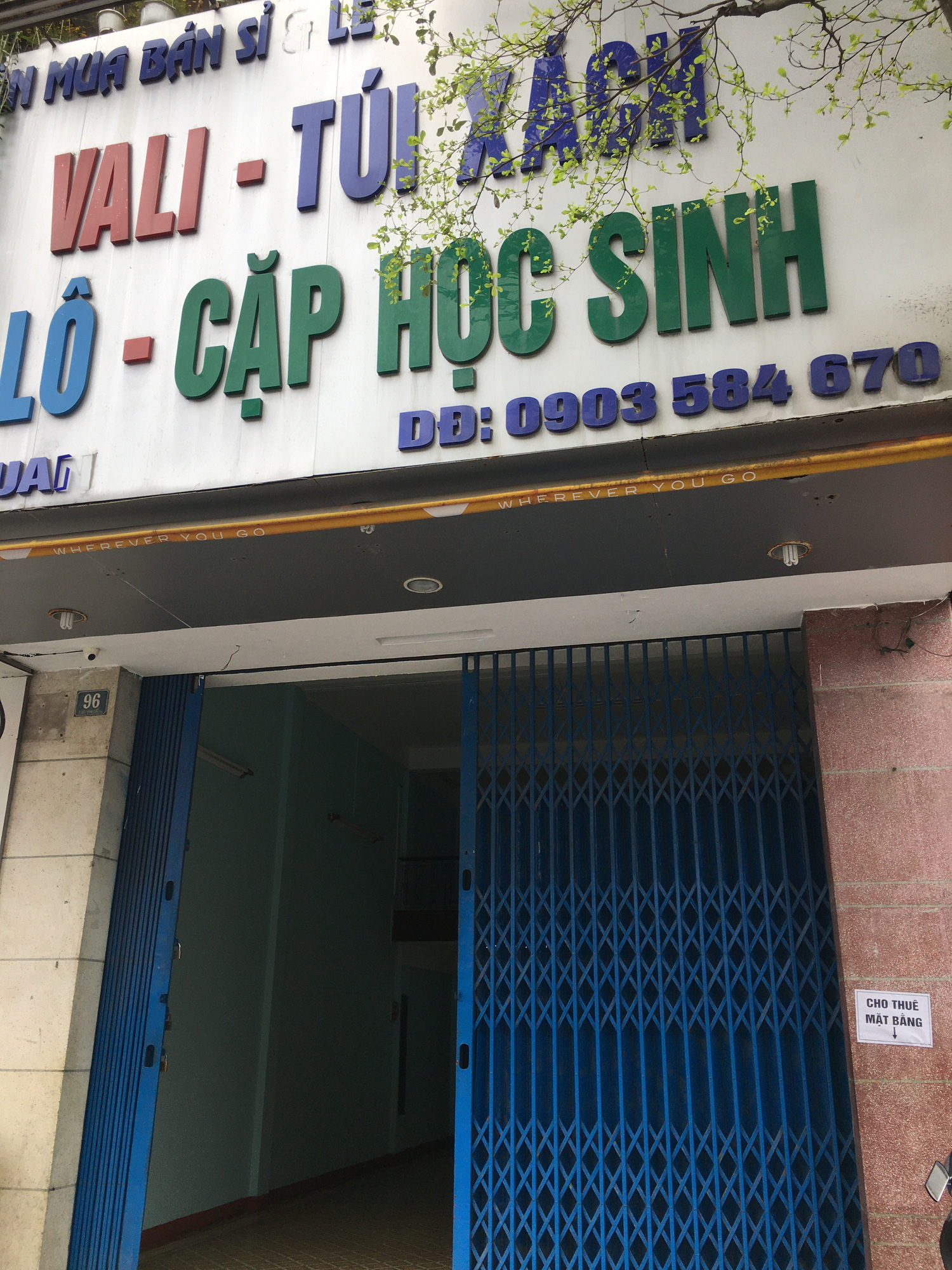 Đà Nẵng: Loạt cửa hàng phố chuyên doanh thời trang Lê Duẩn đóng cửa do ảnh hưởng bởi dịch Covid-19 - Ảnh 11.