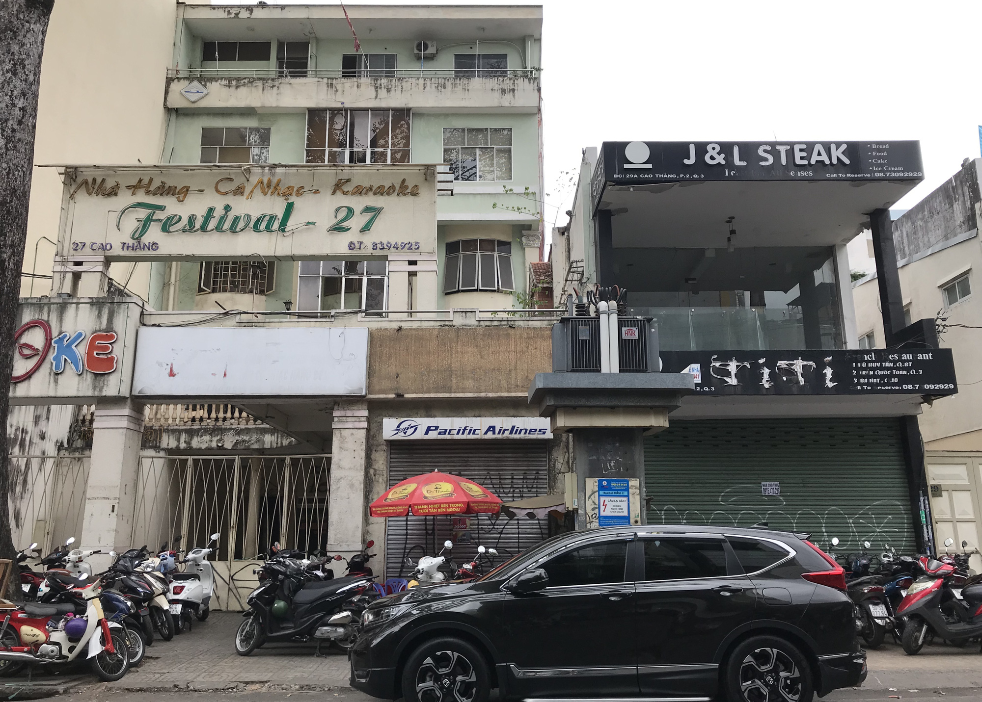Hàng loạt nhà hàng, quán ăn tại Sài Gòn đóng cửa, mặt bằng trên đất vàng quận 1 vẫn hiếm người thuê - Ảnh 1. Hàng loạt nhà hàng, quán ăn tại Sài Gòn đóng cửa, mặt bằng trên đất vàng quận 1 vẫn hiếm người thuê - Ảnh 1.