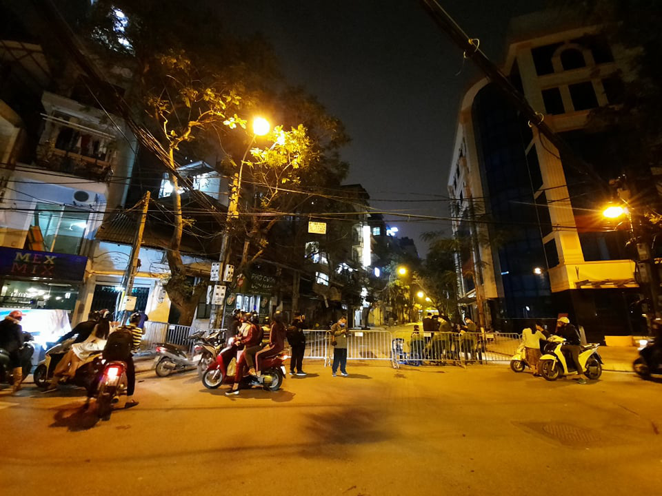 Bệnh nhân thứ 17 nhiễm Covid -19 không đến Uniqlo Hà Nội trong ngày khai trương - Ảnh 1. Bệnh nhân thứ 17 nhiễm Covid -19 không đến Uniqlo Hà Nội trong ngày khai trương - Ảnh 1.