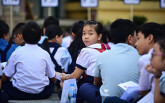 Sau ca nhiễm Covid-19 đầu tiên, hôm nay Hà Nội sẽ quyết định cho học sinh đi học lại hay nghỉ tiếp