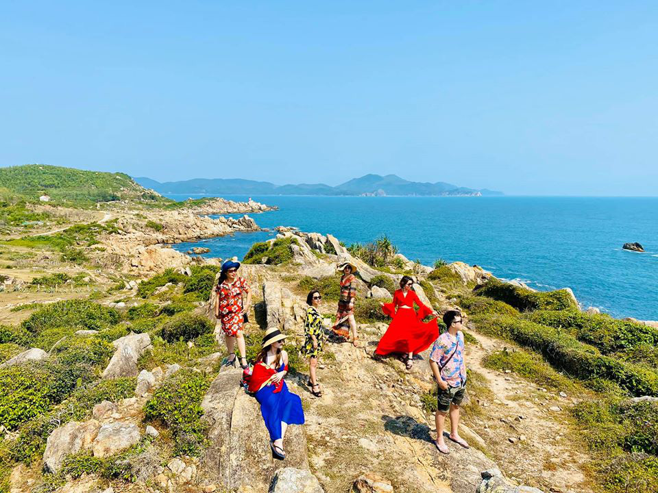 Du khách đi tour du lịch kích cầu cần khai báo y tế - Ảnh 2.