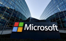 Apple, Microsoft mắc kẹt vì 'made in China'