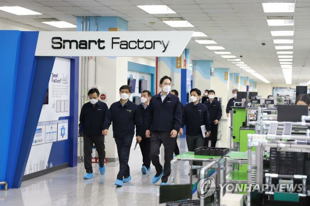 Samsung chuyển dây chuyền sản xuất điện thoại sang Việt Nam - Ảnh 1. Samsung chuyển dây chuyền sản xuất điện thoại sang Việt Nam - Ảnh 1.