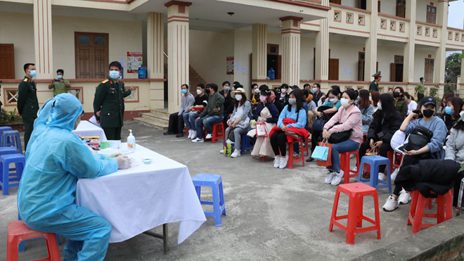 Hơn 100 người 'mắc kẹt' trong 2 khách sạn vì 'cô gái Hà Nội nhiễm Covid-19' - Ảnh 2. Hơn 100 người 'mắc kẹt' trong 2 khách sạn vì 'cô gái Hà Nội nhiễm Covid-19' - Ảnh 2.