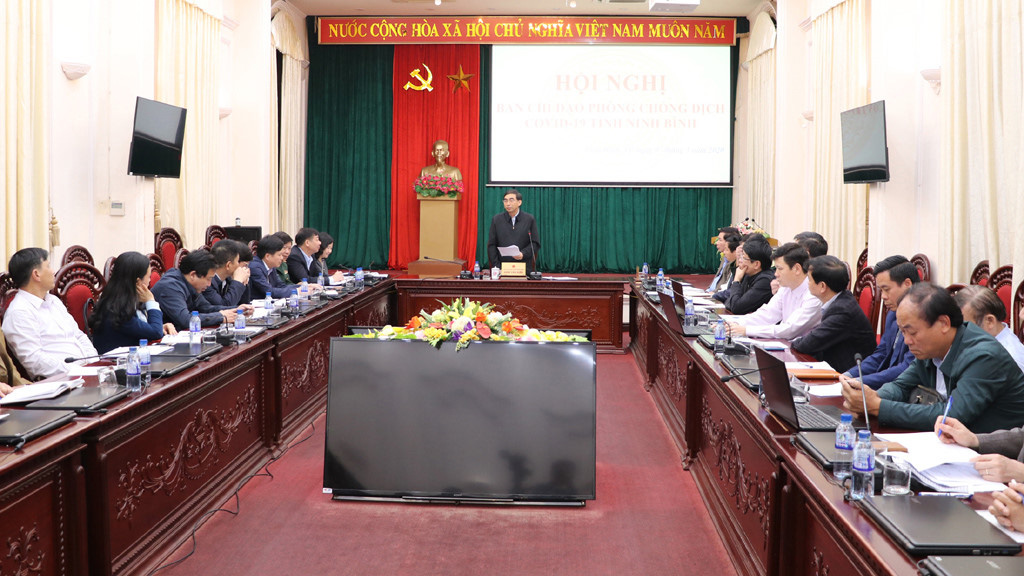 Hơn 100 người 'mắc kẹt' trong 2 khách sạn vì 'cô gái Hà Nội nhiễm Covid-19' - Ảnh 1. Hơn 100 người 'mắc kẹt' trong 2 khách sạn vì 'cô gái Hà Nội nhiễm Covid-19' - Ảnh 1.