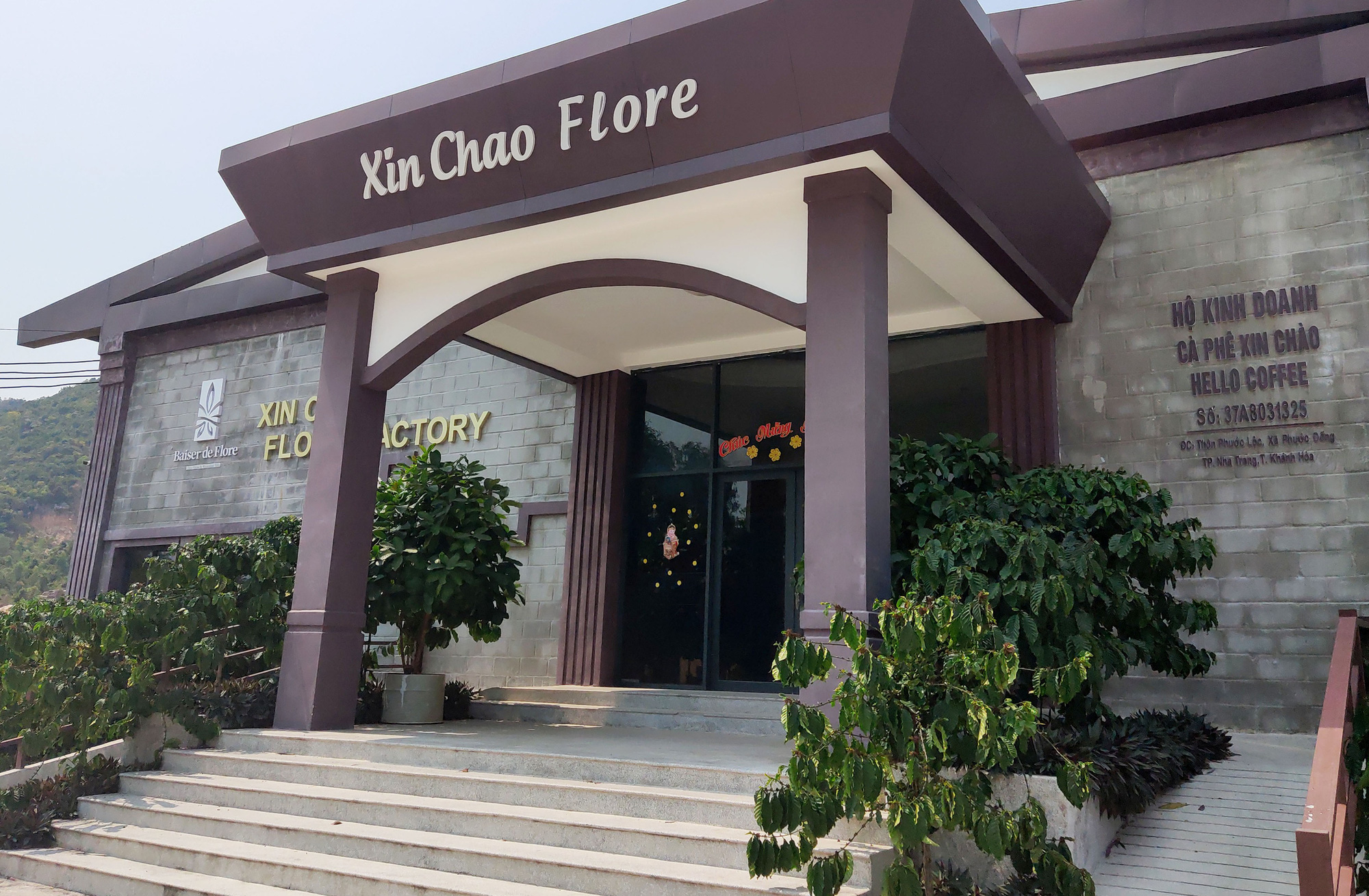 Các cửa hàng phục vụ khách Trung Quốc rộng 1.000 - 4.000 m2 hoang vắng giữa dịch Covid-19 - Ảnh 2. Các cửa hàng phục vụ khách Trung Quốc rộng 1.000 - 4.000 m2 hoang vắng giữa dịch Covid-19 - Ảnh 2.