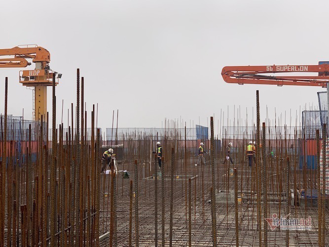 Cách li toàn xã hội, Hà Nội tạm dừng mọi công trình xây dựng - Ảnh 1. Cách li toàn xã hội, Hà Nội tạm dừng mọi công trình xây dựng - Ảnh 1.