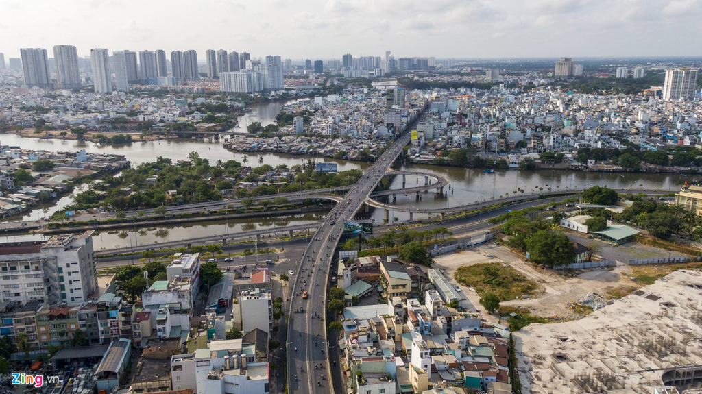TP HCM trong ngày đầu cách li toàn xã hội - Ảnh 6. TP HCM trong ngày đầu cách li toàn xã hội - Ảnh 6.
