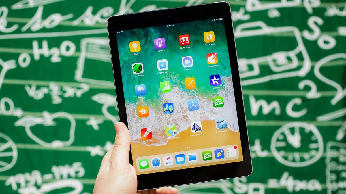 Thị trường iPad giảm giá sôi động trong mùa dịch Covid-19 - Ảnh 5. Thị trường iPad giảm giá sôi động trong mùa dịch Covid-19 - Ảnh 5.