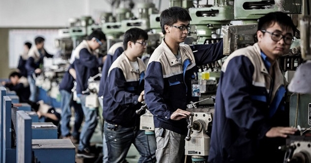 Vì sao dịch covid-19 cuối cùng sẽ khiến các công ty gia tăng dịch chuyển sản xuất đến Việt Nam? - Ảnh 1.