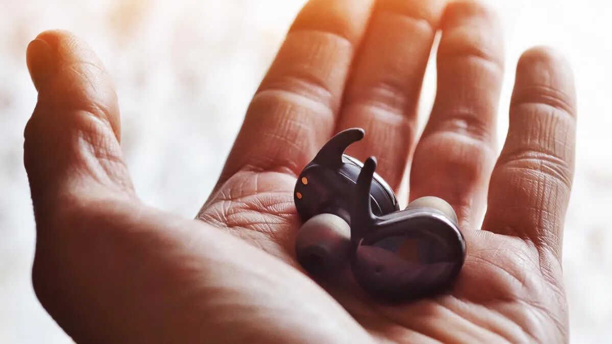 Khử trùng Headphones, Earbuds mùa dịch: Tưởng khó mà dễ - Ảnh 3. Khu-trung-Headphones-Earbuds-mua-dich-Tuong-kho-ma-de-3