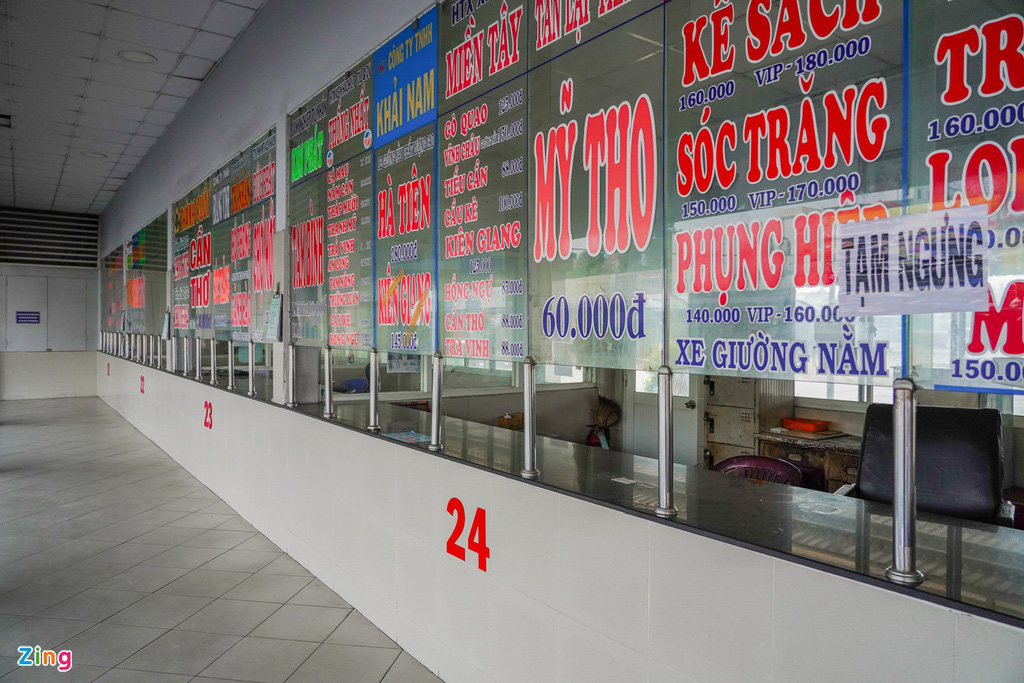 Trống vắng khác thường tại các bến xe ở TP HCM - Ảnh 9.