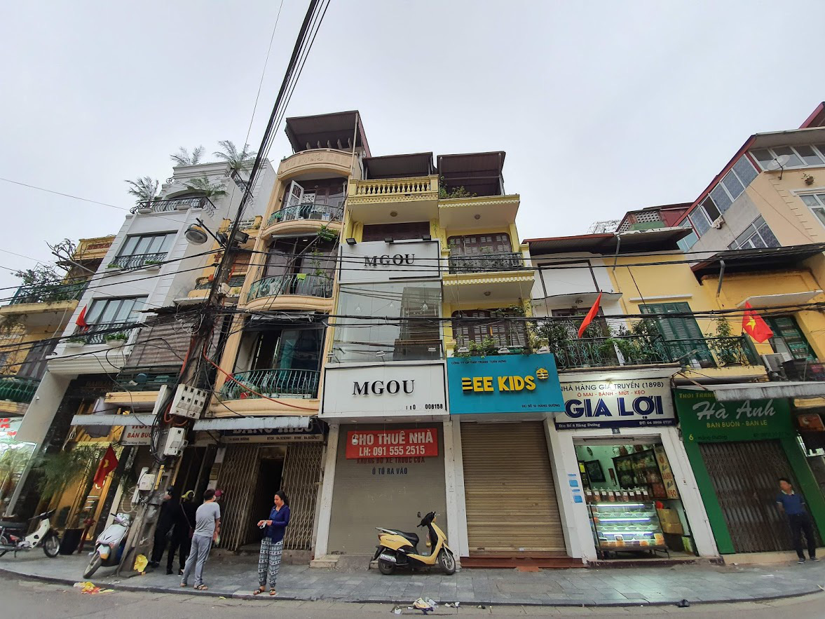 Giảm sốc 60 triệu đồng, mặt bằng đất 'vàng' Hà Nội vẫn khóa cửa bỏ không - Ảnh 3. Giảm sốc 60 triệu đồng, mặt bằng đất 'vàng' Hà Nội vẫn khóa cửa bỏ không - Ảnh 3.