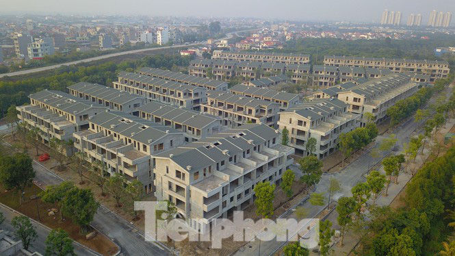 Hưng Yên công bố thanh tra về sai phạm dự án khu biệt thự, liền kề vườn Vạn Tuế - Ảnh 1. Hưng Yên công bố thanh tra về sai phạm dự án khu biệt thự, liền kề vườn Vạn Tuế - Ảnh 1.