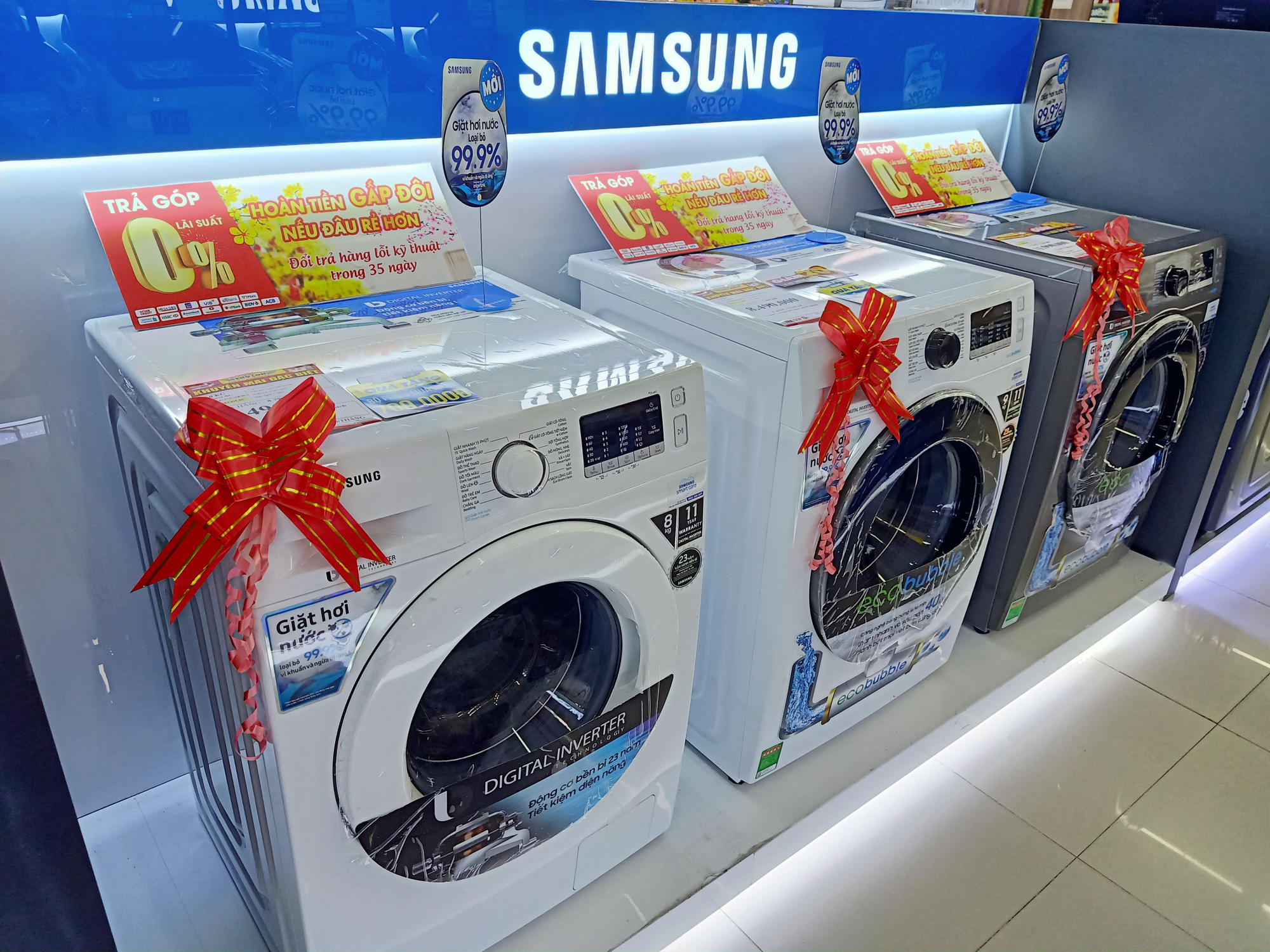 Điện lạnh giảm giá: Máy lạnh và tủ lạnh tiếp tục có nhiều ưu đãi - Ảnh 3. Điện lạnh giảm giá: Máy lạnh và tủ lạnh tiếp tục có nhiều ưu đãi - Ảnh 3.