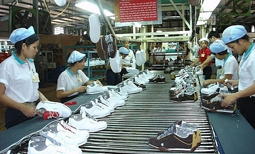 Hơn 70.000 công nhân tại nhà sản xuất giày thể thao lớn nhất thế giới ở TP HCM có thể phải nghỉ việc vì Covid - 19  - Ảnh 1.
