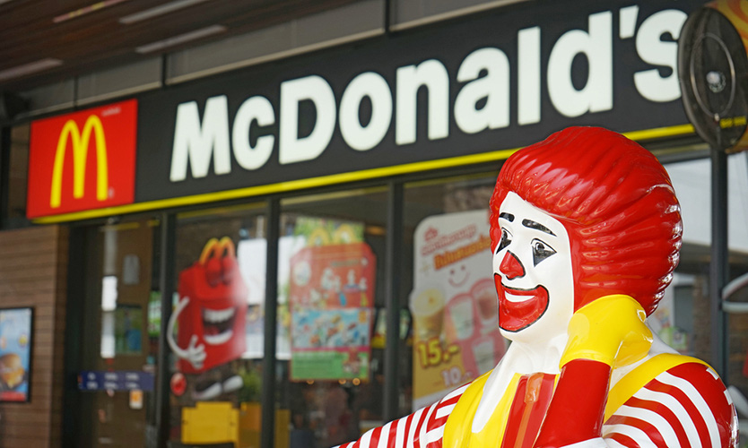 McDonald's đối mặt với cáo buộc về quấy rối tình dục tại nơi làm việc - Ảnh 1. McDonald's đối mặt với cáo buộc về quấy rối tình dục tại nơi làm việc - Ảnh 1.