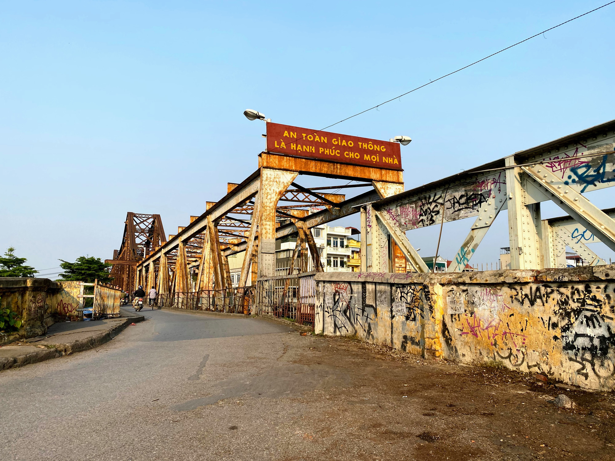 Hà Nội lặng lẽ trước giờ G - Ảnh 21.