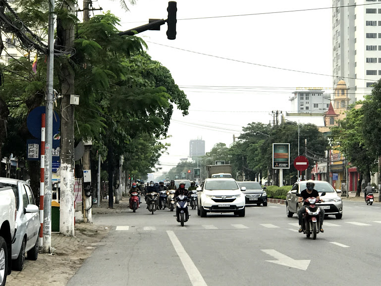 Nghệ An trong ngày cuối cùng của đợt cách li xã hội - Ảnh 8. Nghệ An trong ngày cuối cùng của đợt cách li xã hội - Ảnh 8.