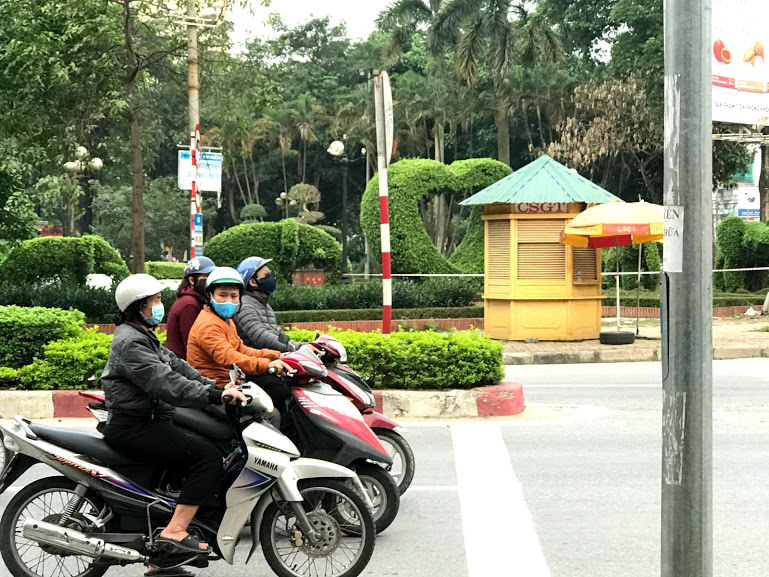 Nghệ An trong ngày cuối cùng của đợt cách li xã hội - Ảnh 7. Nghệ An trong ngày cuối cùng của đợt cách li xã hội - Ảnh 7.