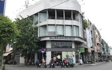 Chiều 15/4, cửa hàng, quán ăn Sài Gòn sốt ruột chờ lệnh cách li xã hội