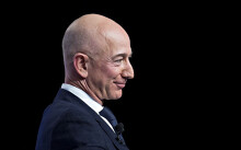 Ông chủ Amazon thu thêm 24 tỉ USD giữa đại dịch Covid-19