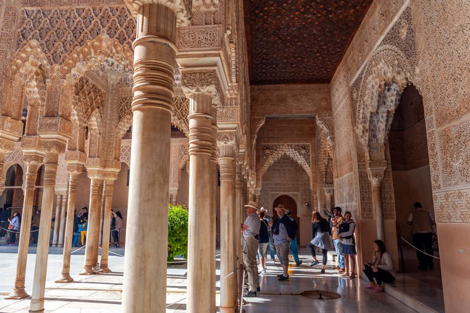 Khám phá 7 di sản UNESCO nổi tiếng thế giới ngay tại nhà trong mùa dịch Covid-19 - Ảnh 2. Khám phá 7 di sản UNESCO nổi tiếng thế giới ngay tại nhà trong mùa dịch Covid-19 - Ảnh 2.