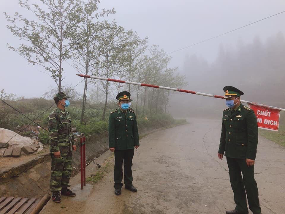 Hà Giang phong tỏa bản làng có thiếu nữ người Mông mắc Covid-19 - Ảnh 1.