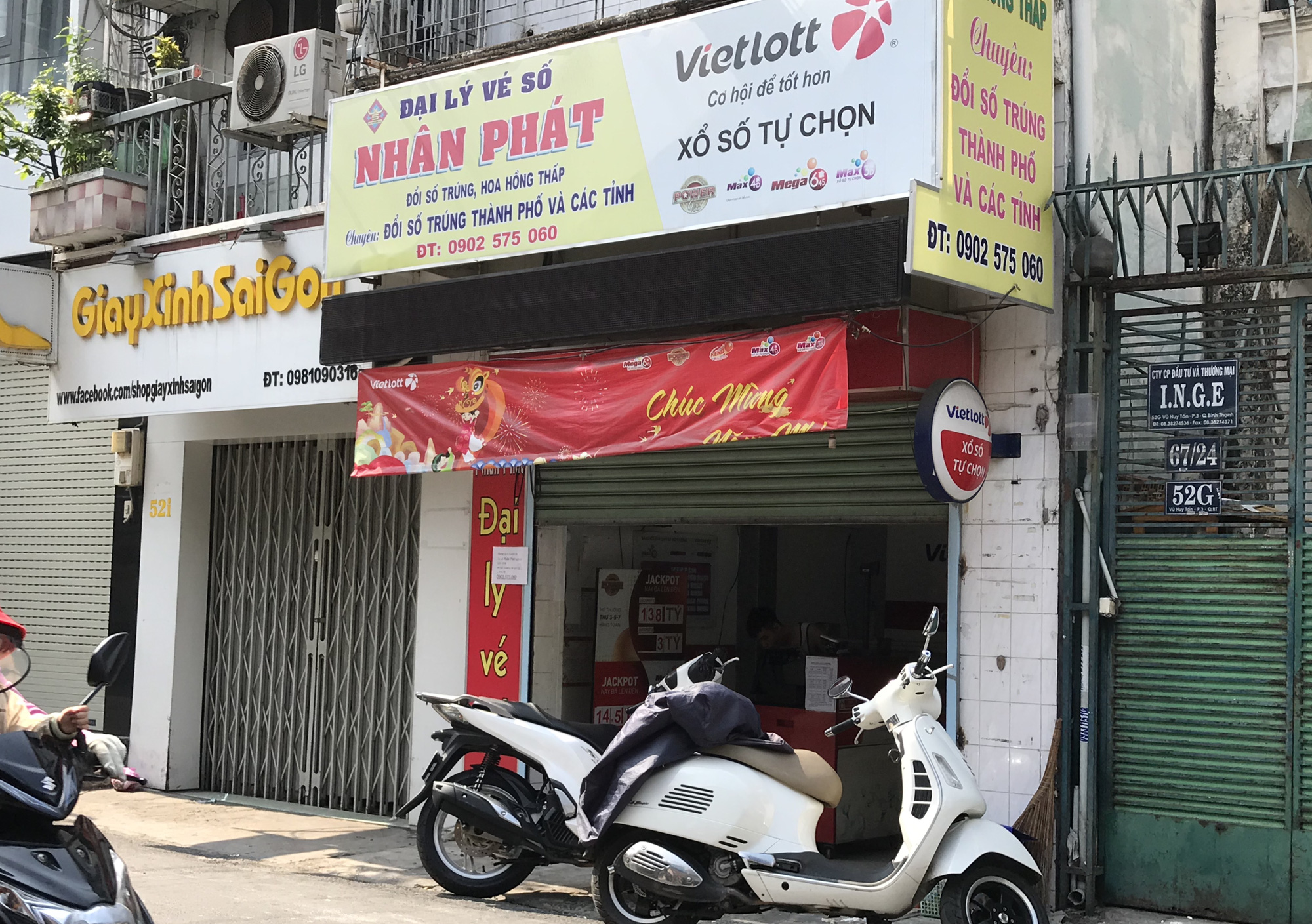 Vietlott tiếp tục dừng hoạt động đến hết ngày 22/4, xổ số kiến thiết khi nào mở lại? - Ảnh 1. Vietlott tiếp tục dừng hoạt động đến hết ngày 22/4, xổ số kiến thiết khi nào mở lại? - Ảnh 1.