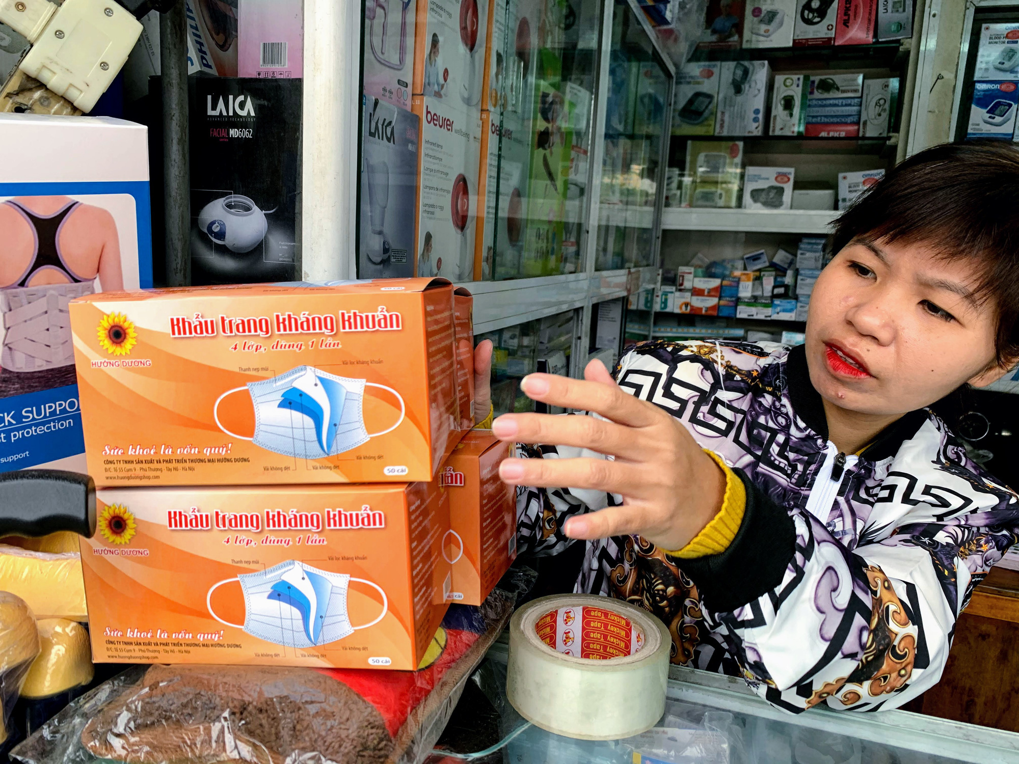 Thủ tướng đồng ý xuất khẩu khẩu trang y tế, ngưng xuất thuốc điều trị Covid-19 - Ảnh 1. Thủ tướng đồng ý xuất khẩu khẩu trang y tế, ngưng xuất thuốc điều trị Covid-19 - Ảnh 1.