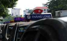 Taxi Hà Nội và xe khách tiếp tục dừng hoạt động
