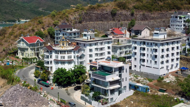 Khánh Hòa tiếp tục chỉ đạo cưỡng chế 13 biệt thự ở dự án Ocean View - Ảnh 1. Khánh Hòa tiếp tục chỉ đạo cưỡng chế 13 biệt thự ở dự án Ocean View - Ảnh 1.