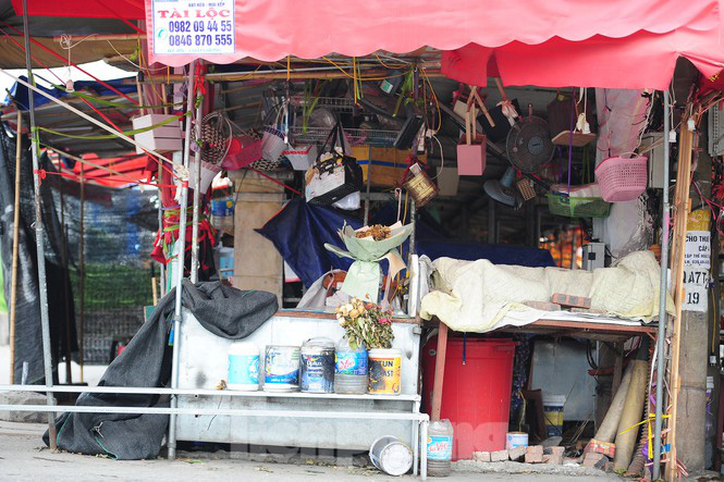 Chợ hoa lớn nhất Hà Nội đóng cửa chuyển sang bán hàng trực tuyến - Ảnh 10. Chợ hoa lớn nhất Hà Nội đóng cửa chuyển sang bán hàng trực tuyến - Ảnh 10.