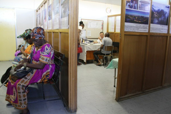 Traditional Chinese Medicine gaining popularity in Africa amid COVID-19 outbreak - Ảnh 1. Traditional Chinese Medicine gaining popularity in Africa amid COVID-19 outbreak - Ảnh 1.