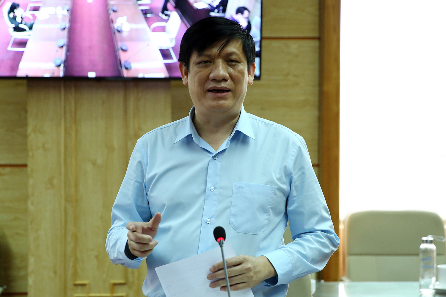 Thứ trưởng Nguyễn Thanh Long: Bộ Y tế đã chuẩn bị nguồn lực ứng phó với tình huống ca bệnh tăng đột biến - Ảnh 1. Thứ trưởng Nguyễn Thanh Long: Bộ Y tế đã chuẩn bị nguồn lực ứng phó với tình huống ca bệnh tăng đột biến - Ảnh 1.